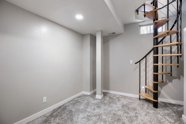 Photo - HISTORIC 2 BED/1 BATH HOME IN OLD TOWN LOUISVILLE: Available Now!