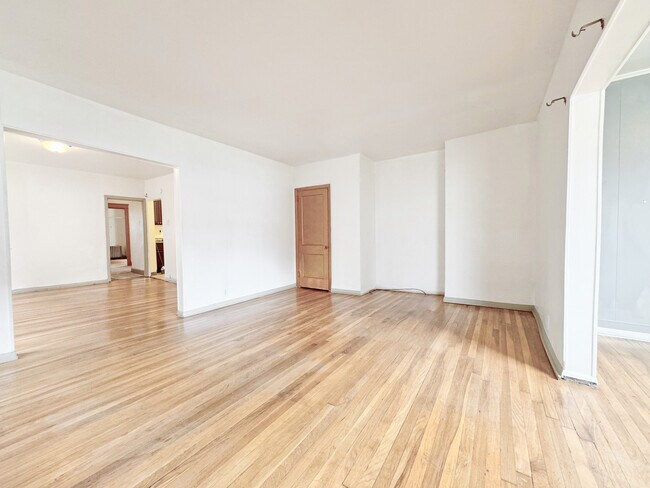 Photo - 5658 Phillips Ave Unidad 1