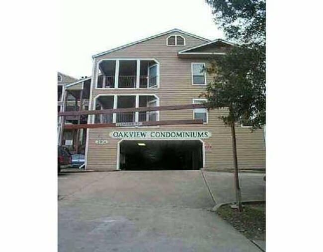 Photo - Oakview #204