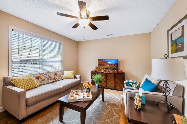 Casa adosada de 2x1,5 en Meadow Creek Townhomes - Meadow Creek Townhomes