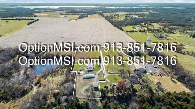 Photo - Country Charm Just Minutes From Lawrence!