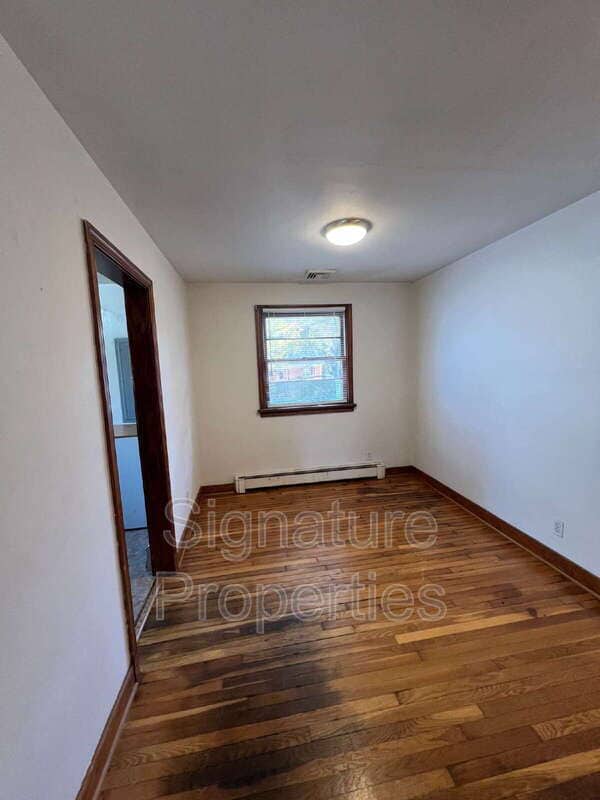 Photo - 135 N Oak Ave