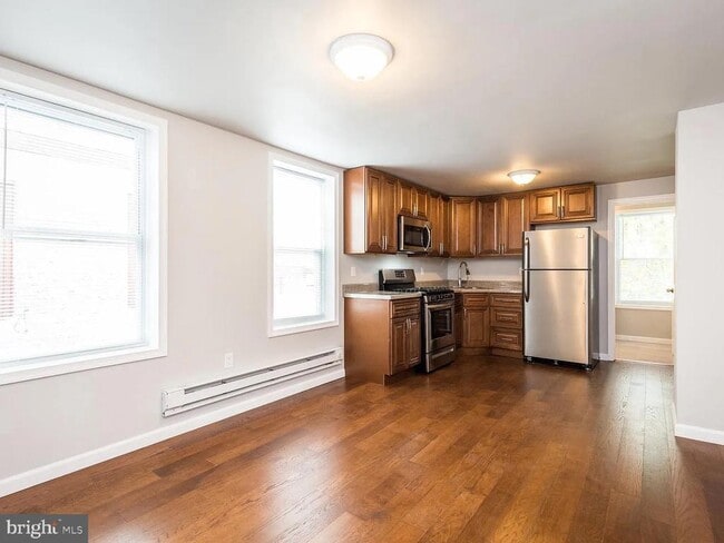 Building Photo - 2528 N 5th St Unit 3