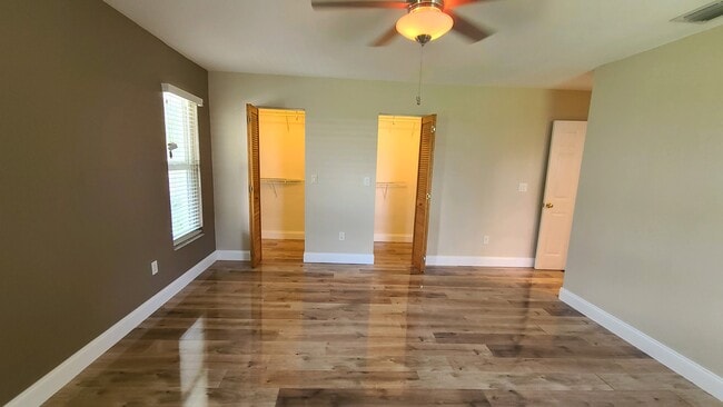 Photo - 3221 NE 15th St