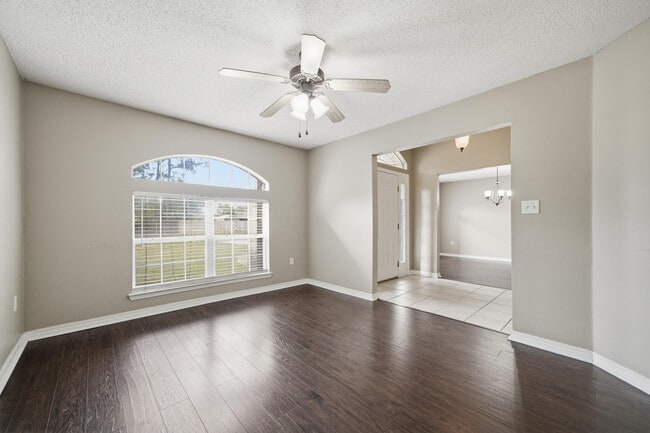 Photo - 2490 Pepper Dr