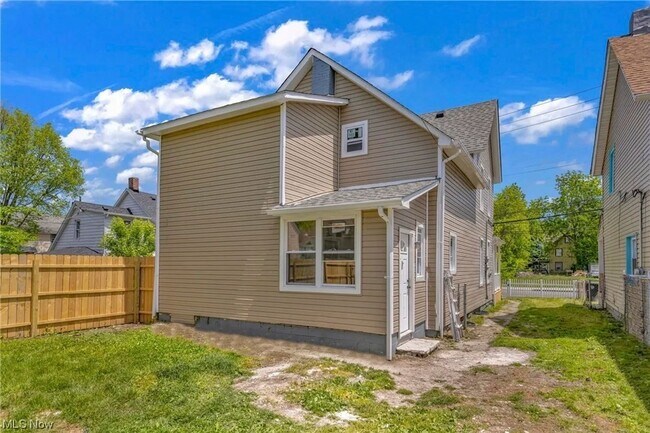 Photo - 3172 W 73rd St Unit 2