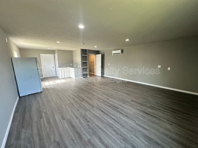 Photo - 1612 NE 24th St Unit 3