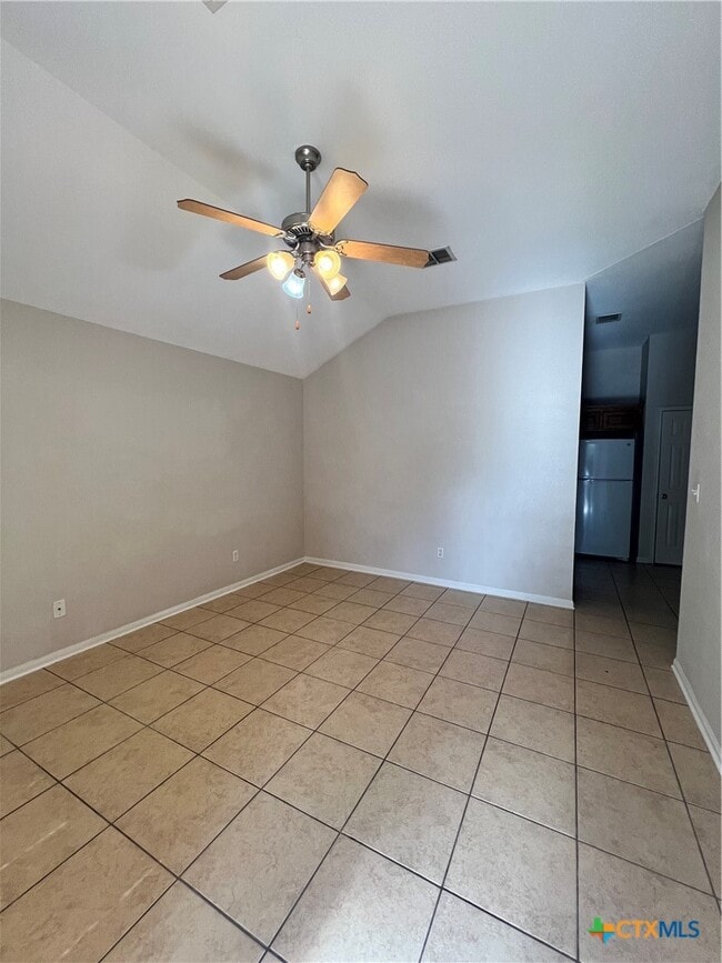 Photo - 607 Olaf Dr
