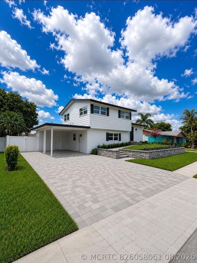 214 SW 4th St