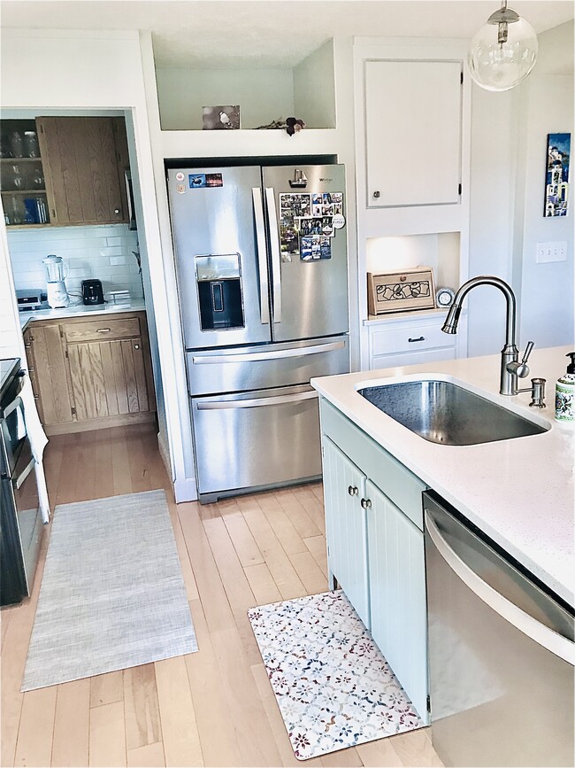 Photo - 301 S Millhollow Rd