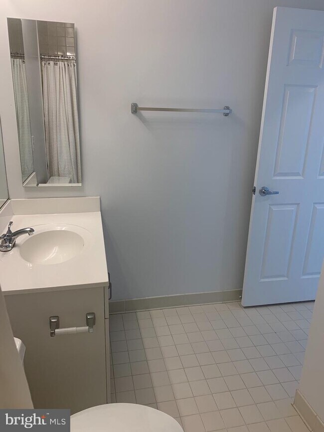 Photo - 100 Harborview Dr Unidad 502