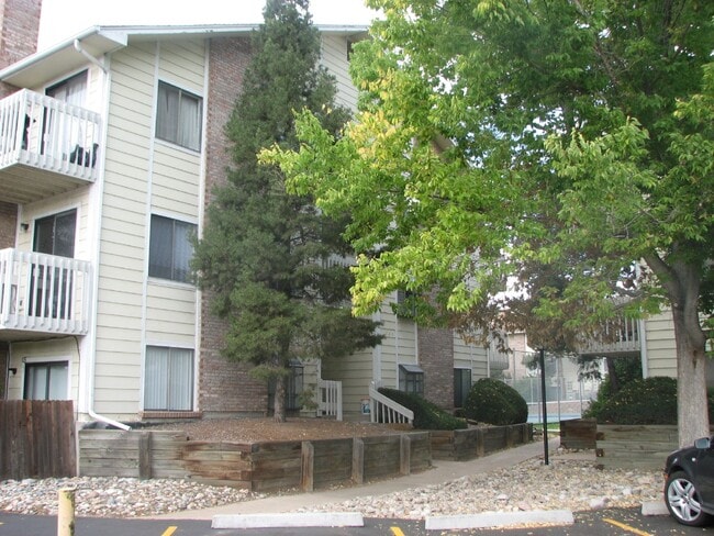 Spinnaker Run Condo 2 Bedroom, 2 Bathroom (12CO#204)