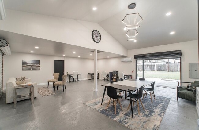 Photo - 10864 Pecan St