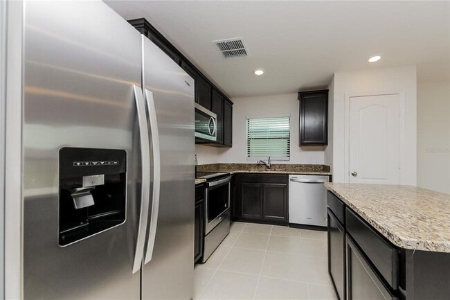 Photo - 1467 Swan Lake Cir