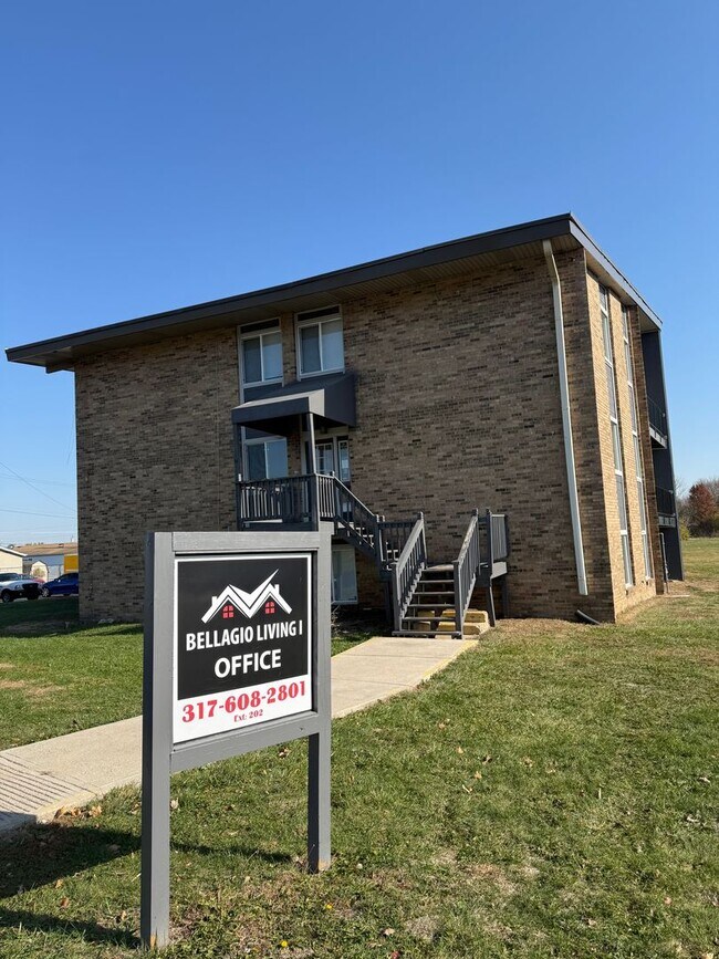 Photo - Experience Luxury Living at Bellagio Living I: Modern Apartments in Lawrence, Indiana Unidad 9025-103