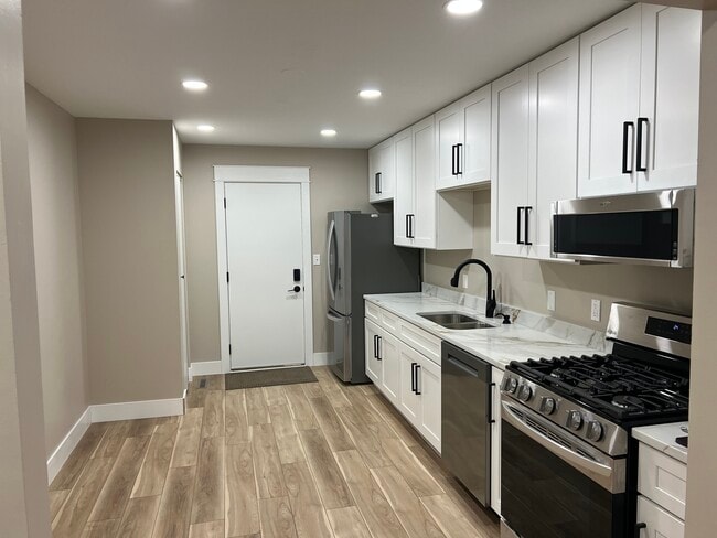 Photo - 109 Ravinia Dr