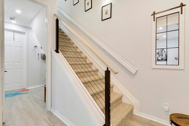 Photo - 1472 Corbison Point Pl