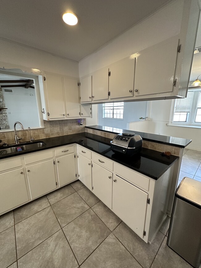 Photo - 211 Uecker Dr