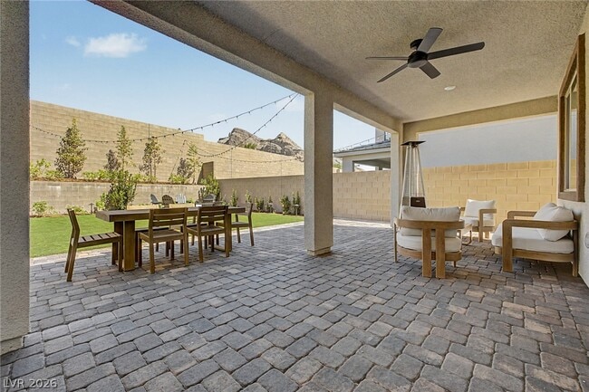 Photo - 1575 Crested Eagle St
