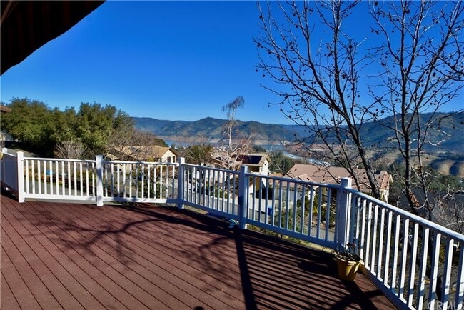 Photo - 5416 Royal Oaks Dr