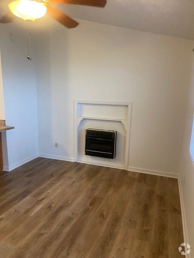 Building Photo - 141 Knight Rd Unit 141 Knight Rd Rental