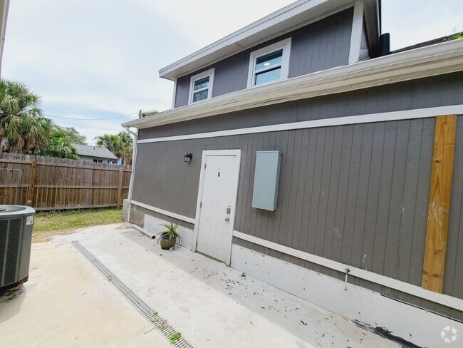 Building Photo - 618 17th Ave S Unit 618 17th Ave South  S Rental