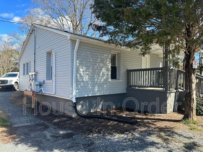 Photo - 220 Pointer Rd