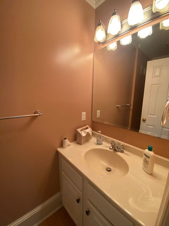 Photo - Beautiful 3 BR/2.5 BA Waterfront Home on Trent River!