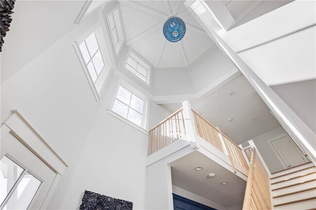 Photo - 46 Carnegie Heights Dr