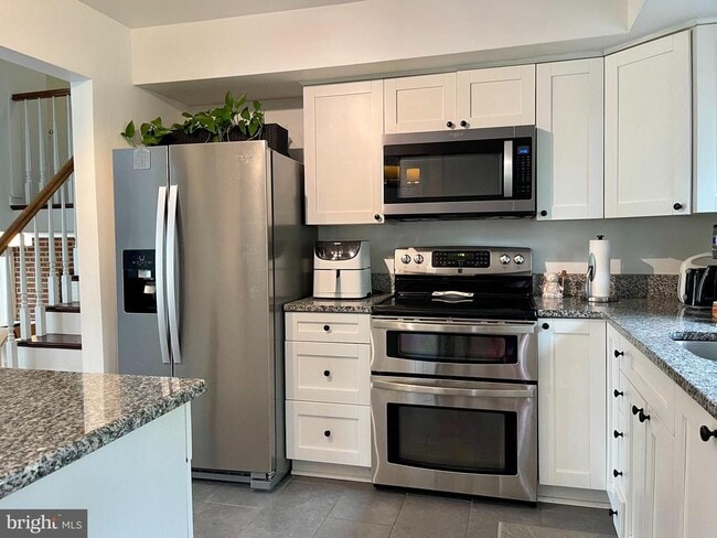 Photo - 9808 Forest Grove Dr