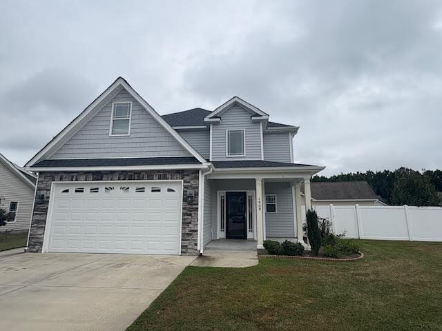 Building Photo - "Charming 3-Bedroom Home with 2.5 Baths in...