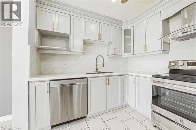 Photo - 41 Pinewoods Dr