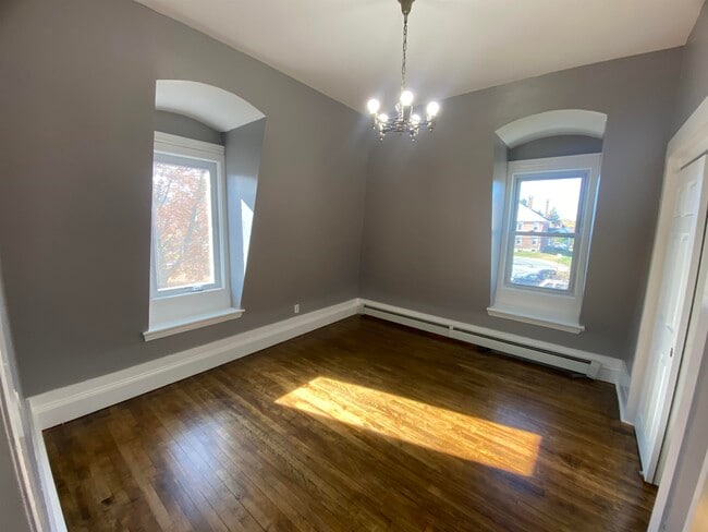 Photo - 158 Broad St Unit 2