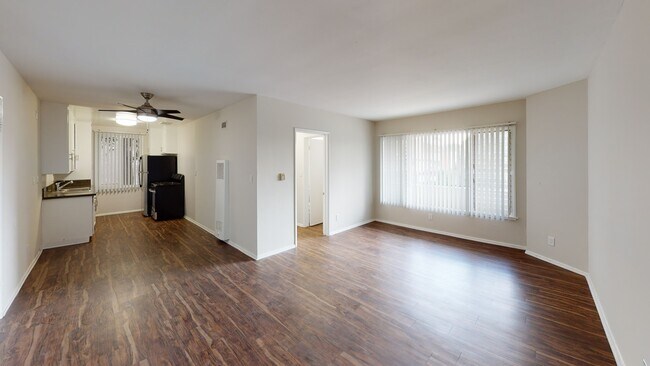 Photo - 1837 N Gramercy Pl