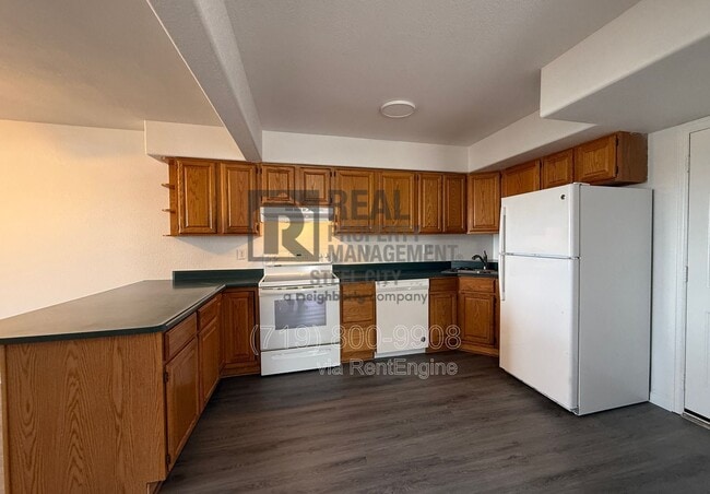 Photo - 230 W Elbow Dr