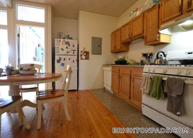 Photo - 17 Cummings Rd Unidad 2