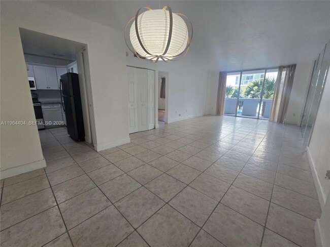 Photo - 800 West Ave Unit 240