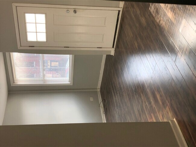 Photo - 1014 W 19th St