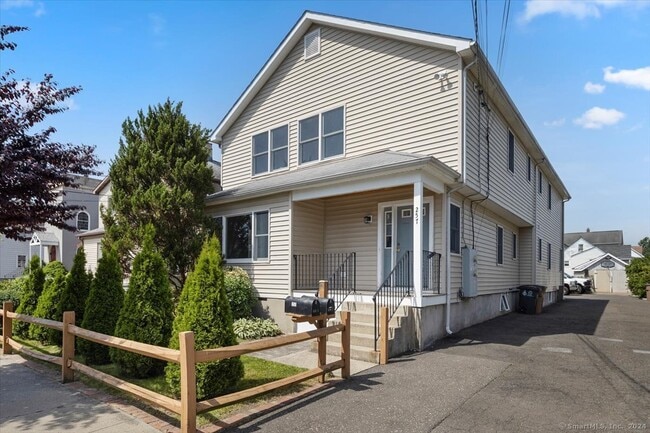 Photo - 257 Seaside Ave