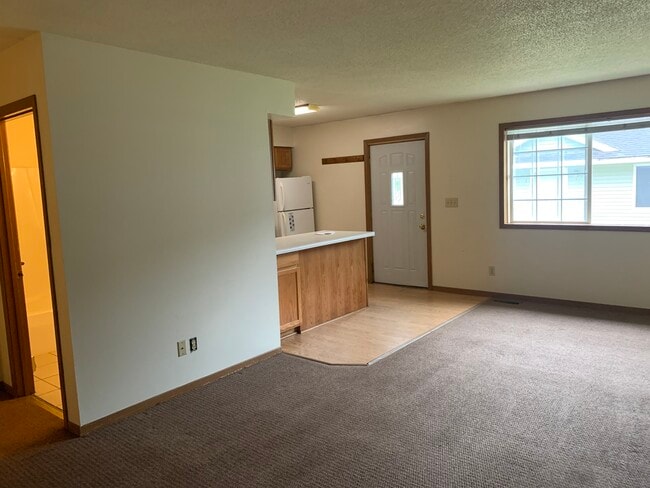 Photo - 722 Menomonie St