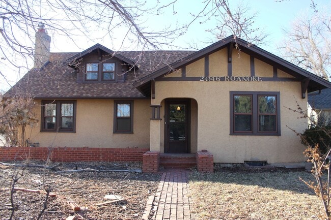 Photo - LARGE 3 bedroom in Old Broadmoor