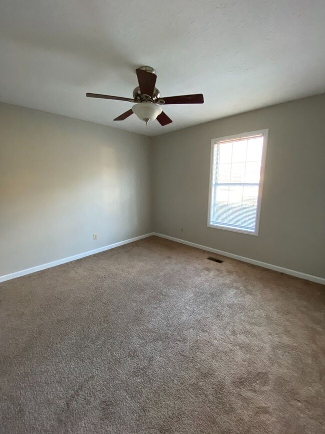 Photo - 81 Eastwood Dr