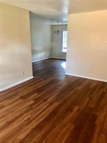 Photo - 2709 Highwood Dr