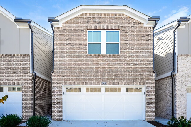 Photo - 1715 Villageside Ct Townhome