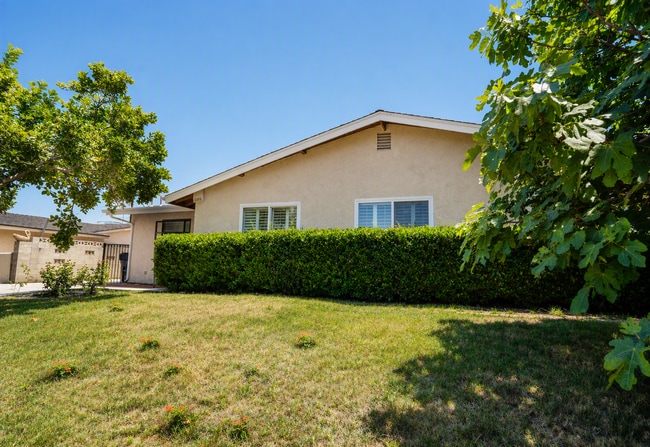 Photo - 220 Lilac Ct Unidad 1