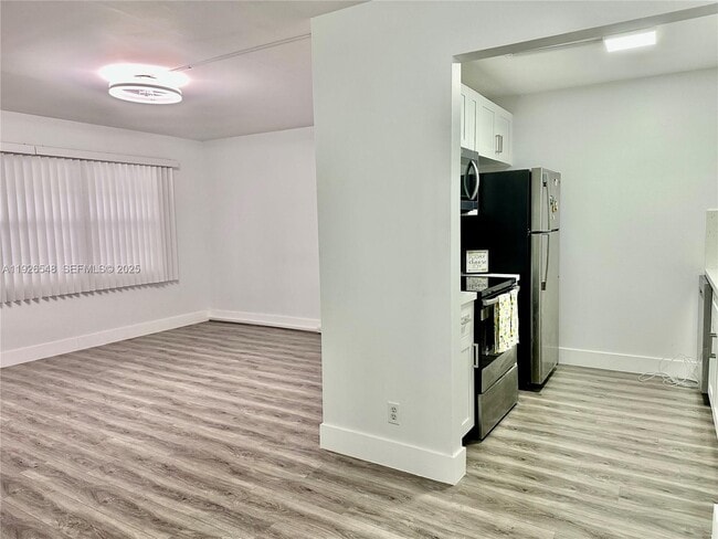 Photo - 13455 SW 9th Ct Unidad 216J