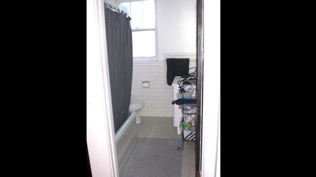 Photo - 3001 Knowlson Ave Unit 1st Floor apt. and Garage