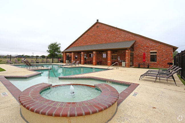 Preserve at Prairie Pointe Apartments - Preserve at Prairie Pointe Apartments