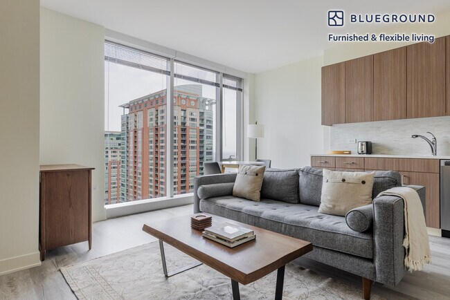 Building Photo - 340 E North Water St Rental