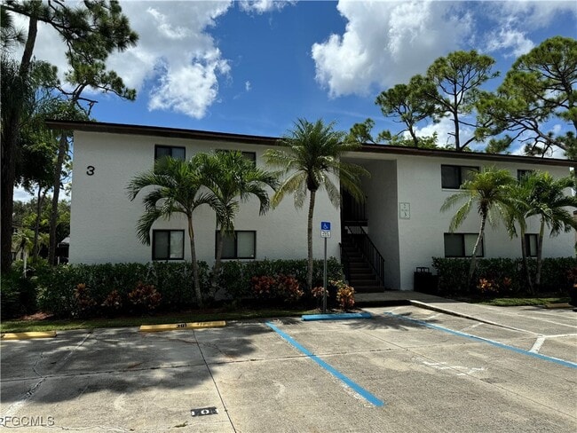 Building Photo - 7961 Gladiolus Dr